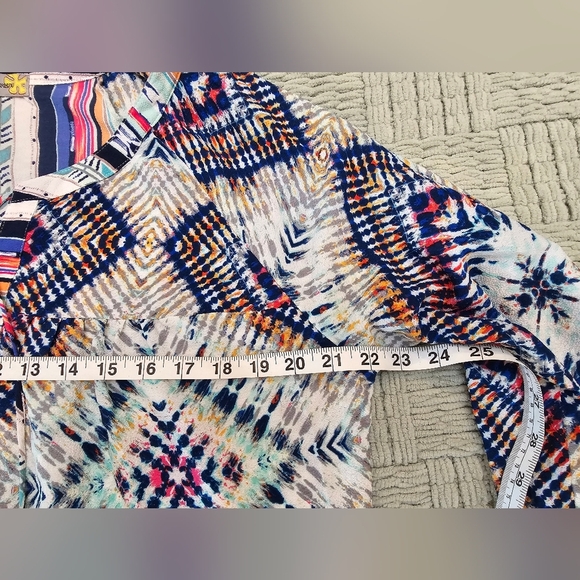 Figuerca and Flower Sheer Boho 3/4 Sleeve Top 1X Lace Accent - Picture 8 of 8